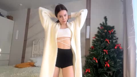 Rosa online show from 12/22/25, 09:17