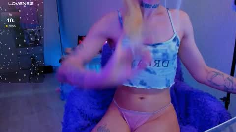 Ellie online show from 03/05/26, 05:42