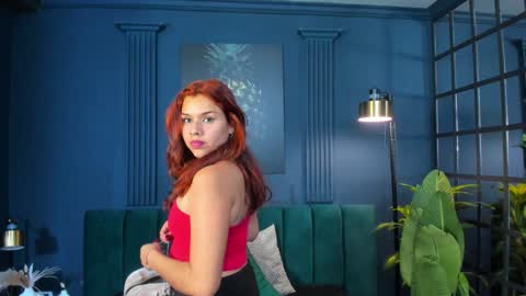 Snapshot of elli_taylor chatting on 01/03/25, 12:33 Ellie Taylor online show from 01/03/25, 12:33