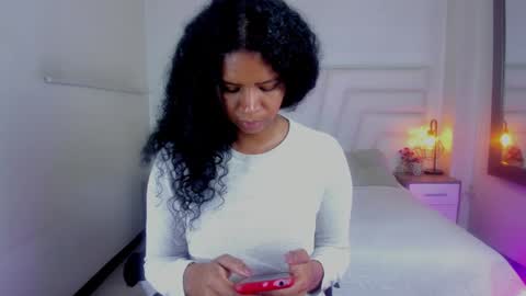  Ellie   online show from 02/05/25, 12:27