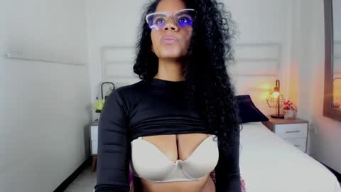  Ellie   online show from 02/07/25, 02:58