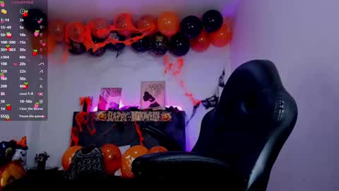  Ellie   online show from 10/24/25, 12:01