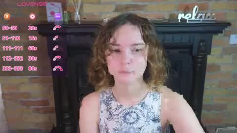 Snapshot of ellie_babyy chatting on 07/16/26, 09:04 Ellie online show from 07/16/26, 09:04