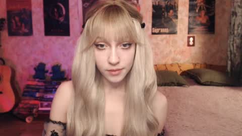 Snapshot of ellie_friendly chatting on 02/03/25, 11:26 ellie_friendly online show from 02/03/25, 11:26