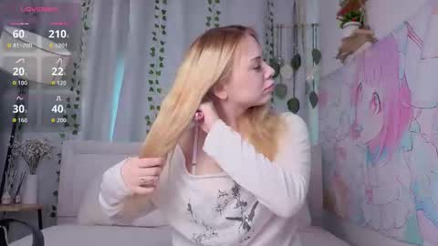 Snapshot of ellie_hollow chatting on 02/26/26, 08:57 Ellie online show from 02/26/26, 08:57