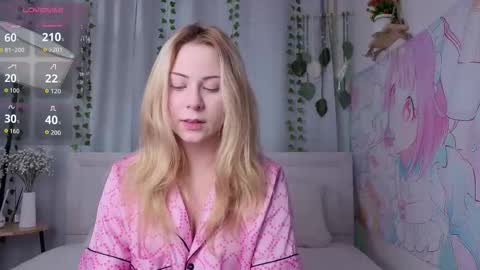 Snapshot of ellie_hollow chatting on 02/28/26, 08:15 Ellie online show from 02/28/26, 08:15