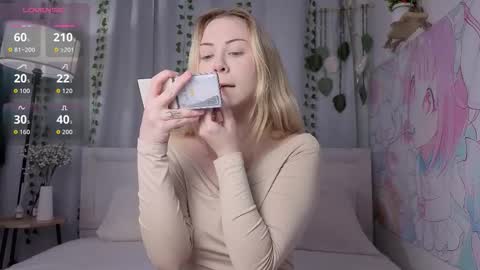 Snapshot of ellie_hollow chatting on 03/04/26, 08:09 Ellie online show from 03/04/26, 08:09