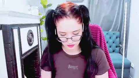 ellie_magic online show from 03/01/25, 02:34