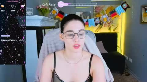 ellie_magic online show from 09/19/25, 11:55