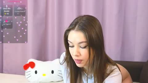 Snapshot of ellie_miller_ chatting on 12/13/25, 08:58 ellie online show from 12/13/25, 08:58