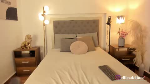 ellieadeline online show from 06/13/26, 04:21