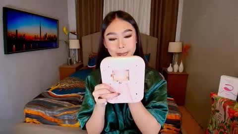 ellie online show from 09/08/25, 06:51