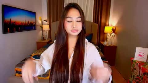 ellie online show from 09/16/25, 07:04