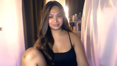 Snapshot of elliecummers chatting on 05/27/26, 05:32 ellie online show from 05/27/26, 05:32