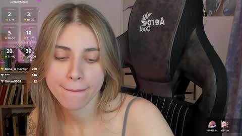 Snapshot of elliecutes chatting on 01/06/25, 11:29 elliecutes online show from 01/06/25, 11:29