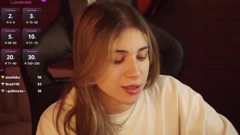 Snapshot of elliecutes chatting on 02/17/25, 11:44 elliecutes online show from 02/17/25, 11:44
