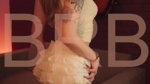 elliecutes online show from 11/03/25, 05:09