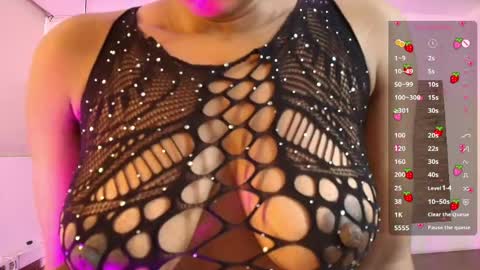 elliee_alves online show from 04/22/26, 05:36