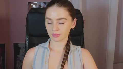 just Emily  online show from 12/24/24, 12:33