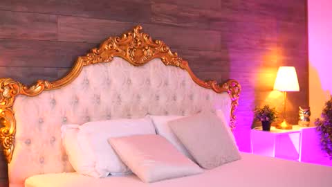 Snapshot of ellieredd chatting on 10/09/25, 08:56 Ellie online show from 10/09/25, 08:56