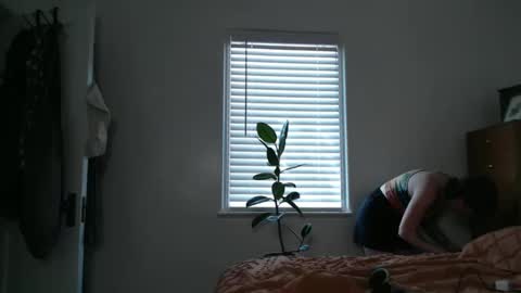 Snapshot of ellierowyn chatting on 09/11/25, 08:31 Ellie Rowyn online show from 09/11/25, 08:31