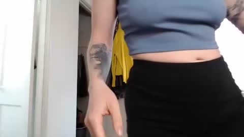 Ellie Rowyn online show from 04/23/26, 07:27