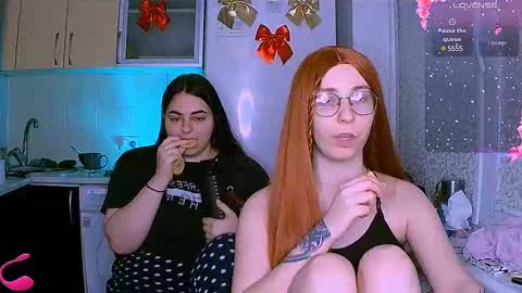 Ellie online show from 02/06/25, 04:03