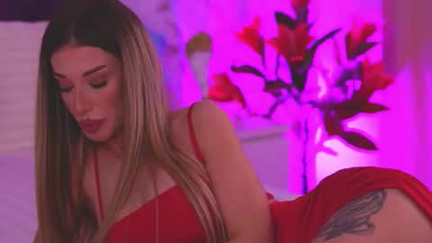 EllinaNuria online show from 03/12/26, 06:36