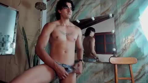 Snapshot of elliot_colton chatting on 12/03/25, 10:30 Elloit Colton online show from 12/03/25, 10:30