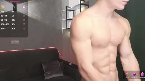 elliot_muscle04 online show from 02/16/25, 04:53