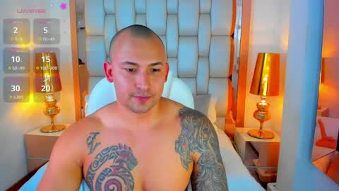 E L L I O T    V E L E Z online show from 03/31/26, 08:53