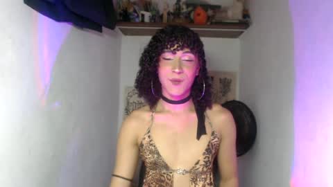 Snapshot of ellis_flowers chatting on 07/03/26, 12:06 . online show from 07/03/26, 12:06