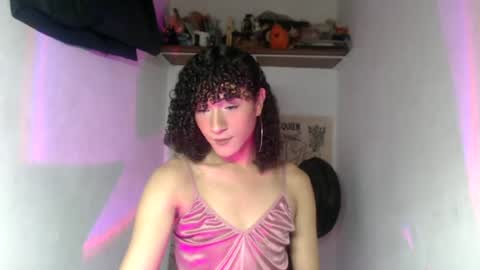 Snapshot of ellis_flowers chatting on 07/06/26, 11:51 . online show from 07/06/26, 11:51