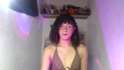 Snapshot of ellis_flowers chatting on 07/13/26, 09:39 . online show from 07/13/26, 09:39