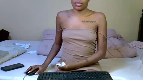 elllanna online show from 10/04/25, 10:08