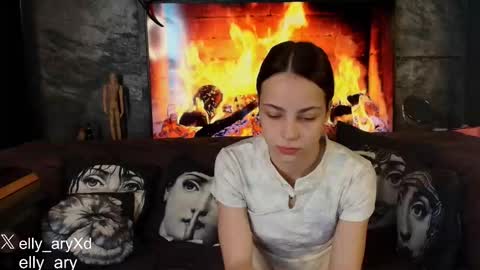 elly_ary online show from 02/20/26, 12:29