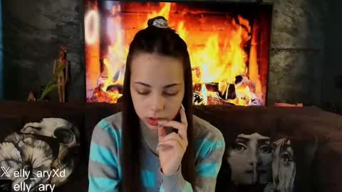 elly_ary online show from 03/17/26, 12:04