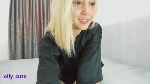 Snapshot of elly_cute_ chatting on 07/26/26, 12:41 Elly Cute online show from 07/26/26, 12:41