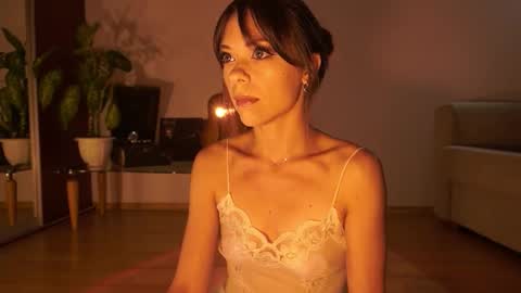 Snapshot of elly_fry chatting on 09/20/25, 05:03 Art Place online show from 09/20/25, 05:03