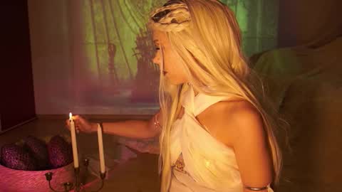 Snapshot of elly_fry chatting on 10/12/25, 06:51 Art Place online show from 10/12/25, 06:51