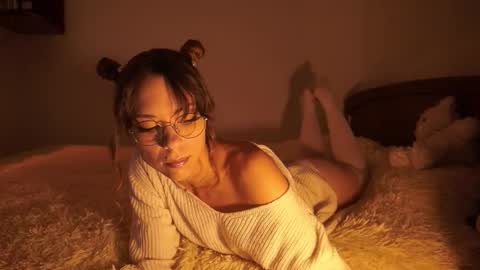 Snapshot of elly_fry chatting on 10/18/25, 05:35 Art Place online show from 10/18/25, 05:35