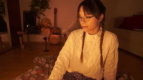 Snapshot of elly_fry chatting on 11/15/25, 08:38 Art Place online show from 11/15/25, 08:38