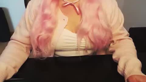 Elly online show from 03/27/26, 01:44