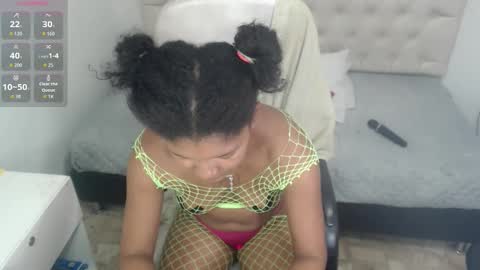 Elly online show from 10/31/25, 09:49