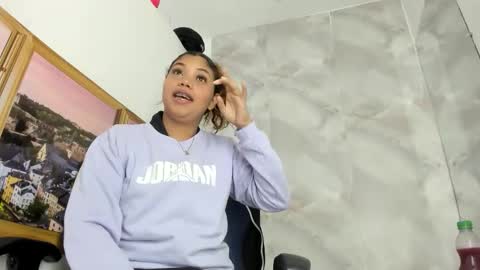 ellybloom online show from 05/18/26, 01:50