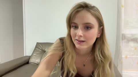 ellykeyofficial online show from 05/28/26, 07:44