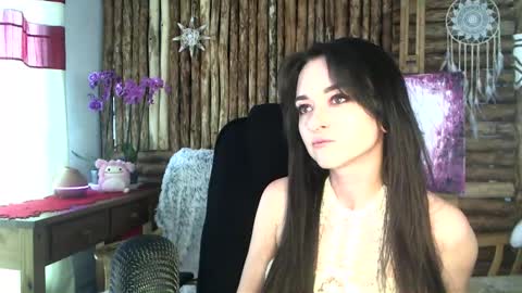 Snapshot of ellysan_del_art chatting on 11/03/25, 11:44 Ellysan de lart online show from 11/03/25, 11:44