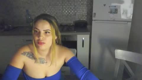 Snapshot of ellyslimdoll chatting on 03/19/26, 02:04 ellslimdoll online show from 03/19/26, 02:04