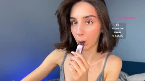 Im online Fri Sun Mon Tue Thu Fri Sat3 from 1000 online show from 03/08/25, 06:43