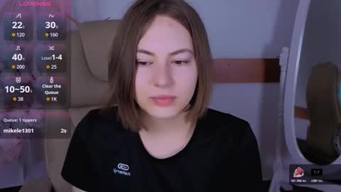 elma_lily online show from 10/23/25, 06:02